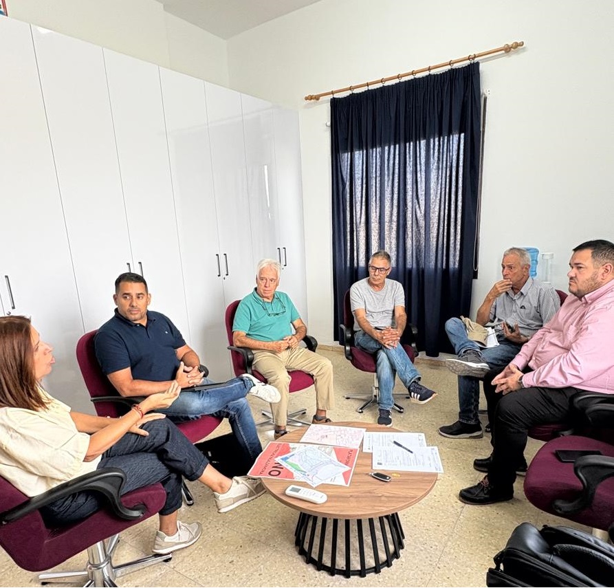 El grupo parlamentario de Nueva Canaria se interesa por las reivindicaciones de la plataforma ciudadana STOP&nbsp;PROPANO